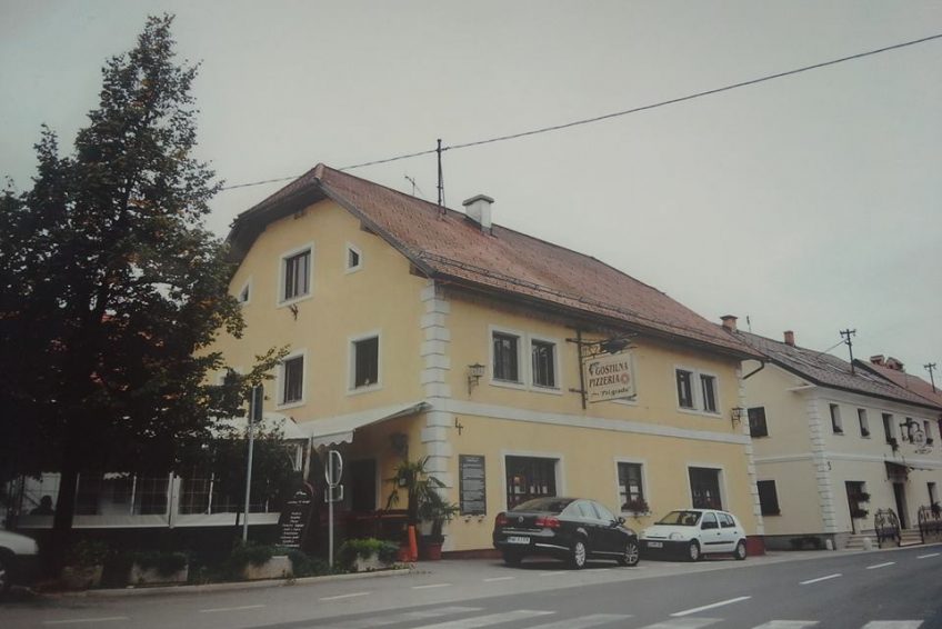 Gostilna pri gradu